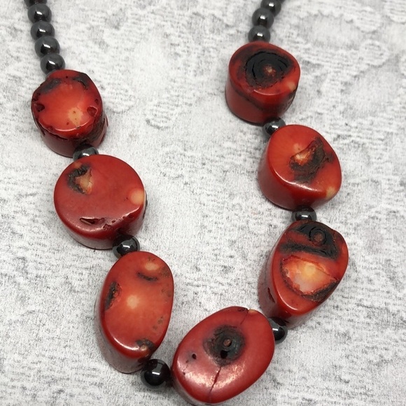 Hematite and Coral bead statement necklace boho - Picture 4 of 6